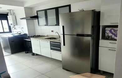 Imagem: O apartamento possui 1 Dormitório, 1 Banheiro, 1 Vaga na garagem