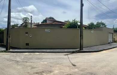 Imagem: A casa possui 2 Dormitórios, 1 Banheiro, 1 Vaga na garagem