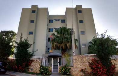 Imagem: O apartamento possui 3 Dormitórios, 2 Banheiros, 2 Vagas na