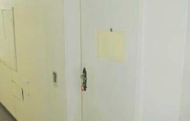 Imagem: O depósito para alugar possui 1 Vaga na garagem e 37m² de