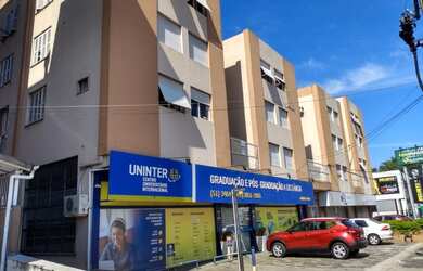 Imagem: O apartamento possui 3 Dormitórios, 2 Banheiros, 1 Vaga na