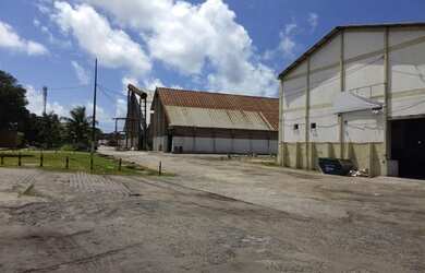 Imagem: O depósito possui 5 Vagas na garagem, 10.000m² de Área e