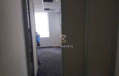 Imagem: O depósito possui 2 Vagas na garagem, 104m² de Área e está