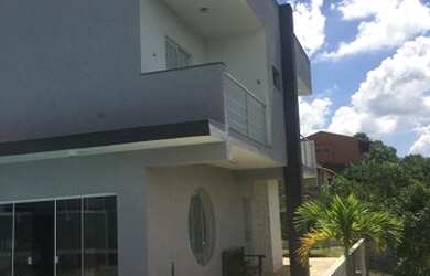 Imagem: A casa em condomínio possui 4 Dormitórios, 5 Banheiros, 4