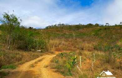 Imagem: O terreno possui 40000m² de Área e está localizado em Pedro