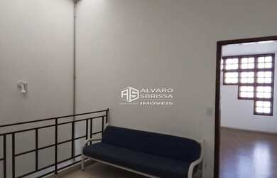 Imagem: O depósito possui 32m² de Área e está localizado em Centro