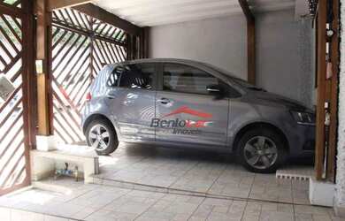 Imagem: A casa em condomínio possui 3 Dormitórios, 2 Banheiros, 3