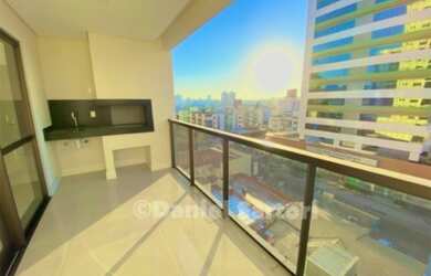 Imagem: O apartamento possui 3 Dormitórios, 4 Banheiros, 2 Vagas na