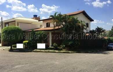 Imagem: A casa em condomínio possui 3 Dormitórios, 4 Banheiros, 5