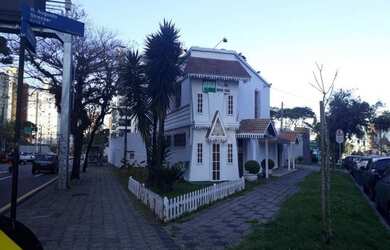 Imagem: O depósito possui 4 Vagas na garagem, 746m² de Área e está