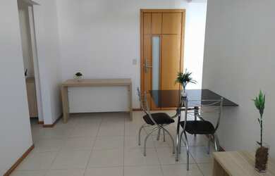 Imagem: O apartamento possui 1 Dormitório, 1 Banheiro, 1 Vaga na garagem