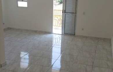 Imagem: A casa possui 2 Dormitórios, 1 Banheiro, 4 Vagas na garagem