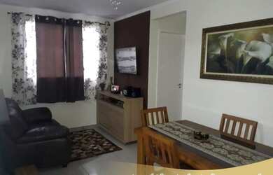 Imagem: O apartamento possui 2 Dormitórios, 1 Banheiro, 1 Vaga na garagem