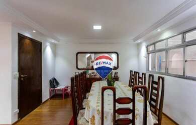 Imagem: A casa possui 3 Dormitórios, 3 Banheiros, 3 Vagas na garagem