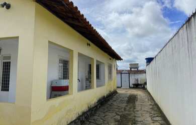 Imagem 1: Vende se casa em pombos . Rua Joel terceira de Carvalho n 10