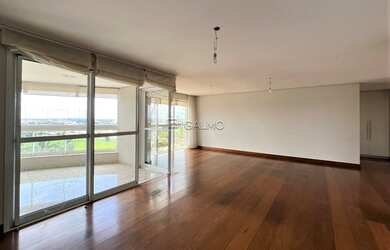 Imagem: O apartamento possui 3 Dormitórios, 3 Banheiros, 3 Vagas na