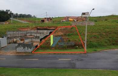 Imagem: O terreno à venda possui 317m² de Área e está localizado