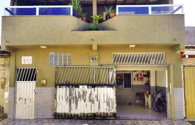 Imagem: O apartamento possui 4 Dormitórios, 2 Banheiros e 200m² de