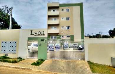 Imagem: O apartamento possui 3 Dormitórios, 1 Banheiro, 1 Vaga na garagem