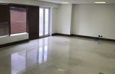 Imagem: O depósito possui 1 Vaga na garagem, 78m² de Área e está