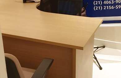 Imagem: O depósito possui 3 Vagas na garagem, 57m² de Área e está