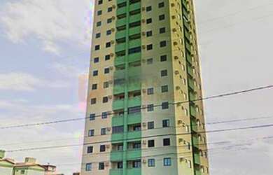 Imagem: O apartamento possui 3 Dormitórios, 1 Banheiro, 1 Vaga na garagem