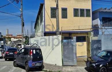 Imagem: O depósito possui 330m² de Área e está localizado em Serraria