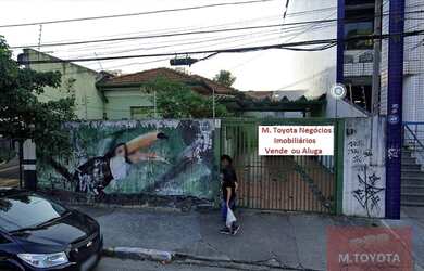 Imagem: A casa possui 1 Dormitório, 1 Banheiro, 5 Vagas na garagem