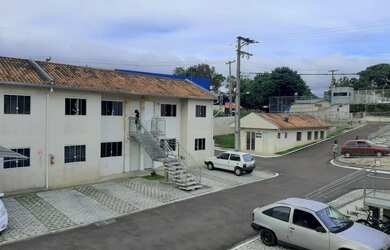 Imagem: O apartamento possui 2 Dormitórios, 1 Banheiro, 1 Vaga na garagem