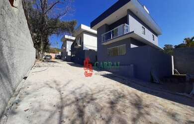 Imagem: A casa em condomínio possui 2 Dormitórios, 3 Banheiros, 2