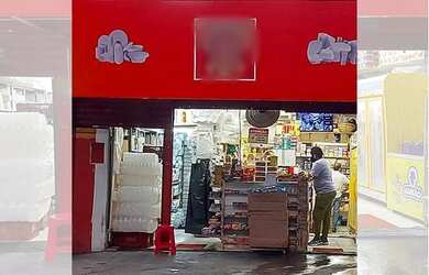 Imagem: O depósito possui 100m² de Área e está localizado em Ipiranga