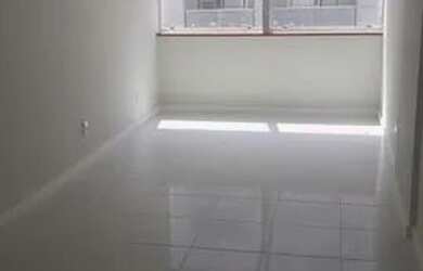 Imagem: O depósito possui 1 Vaga na garagem, 28m² de Área e está