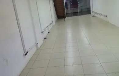 Imagem: O depósito possui 1 Vaga na garagem, 110m² de Área e está