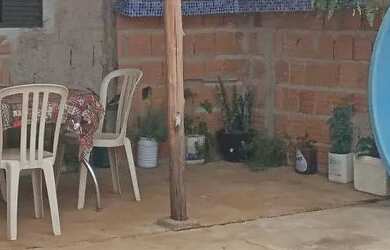 Imagem: A casa possui 1 Dormitório, 1 Banheiro e está localizado