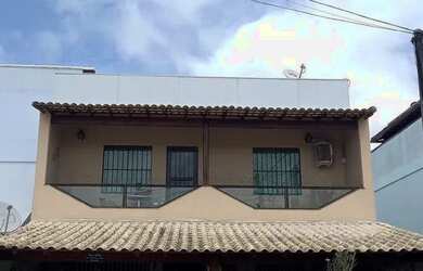 Imagem: A casa em condomínio possui 3 Dormitórios, 3 Banheiros e 2