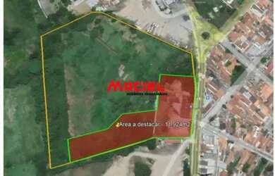 Imagem: O terreno possui 41.000m² de Área e está localizado em Jardim