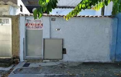 Imagem: A casa possui 2 Dormitórios, 1 Banheiro, 70m² de Área e