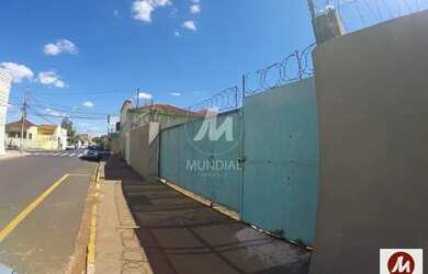 Imagem: O depósito possui 715m² de Área e está localizado em Campos