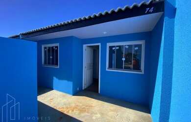 Imagem: A casa possui 2 Dormitórios, 1 Banheiro, 1 Vaga na garagem