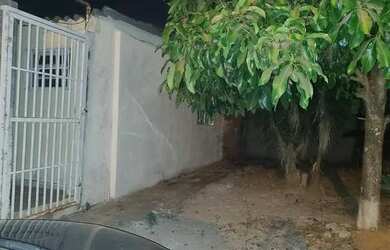 Imagem: A casa em condomínio possui 2 Dormitórios, 1 Banheiro, 100m²