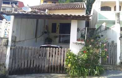 Imagem: A casa em condomínio possui 2 Dormitórios, 2 Banheiros, 1