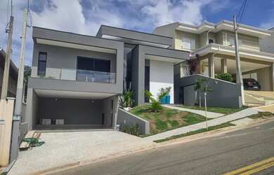 Imagem: A casa em condomínio possui 3 Dormitórios, 4 Banheiros, 4