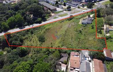 Imagem: O terreno possui 10250m² de Área e está localizado em Taboão