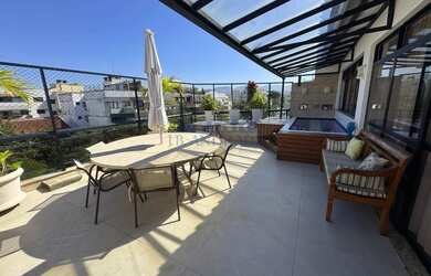 Imagem: O apartamento na cobertura possui 3 Dormitórios, 3 Banheiros