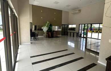 Imagem: O apartamento possui 4 Dormitórios, 3 Banheiros, 2 Vagas na