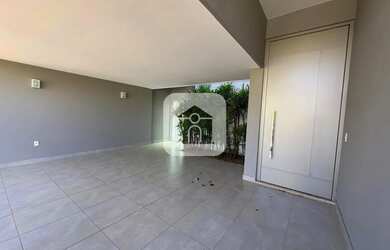 Imagem: A casa em condomínio possui 3 Dormitórios, 4 Banheiros, 4