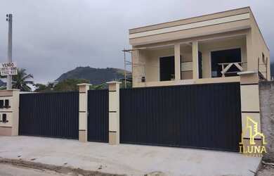 Imagem: A casa possui 1 Dormitório, 1 Banheiro, 4 Vagas na garagem