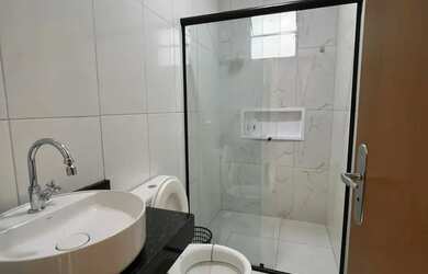 Imagem 11: Casas em Condomínio fechado no Parque 10/ 02 Qts 02 banheiro um sendo...