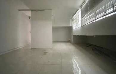 Imagem: O depósito possui 182m² de Área e Imóvel novo e está localizado