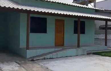 Imagem: A casa possui 5 Dormitórios, 3 Banheiros, 4 Vagas na garagem